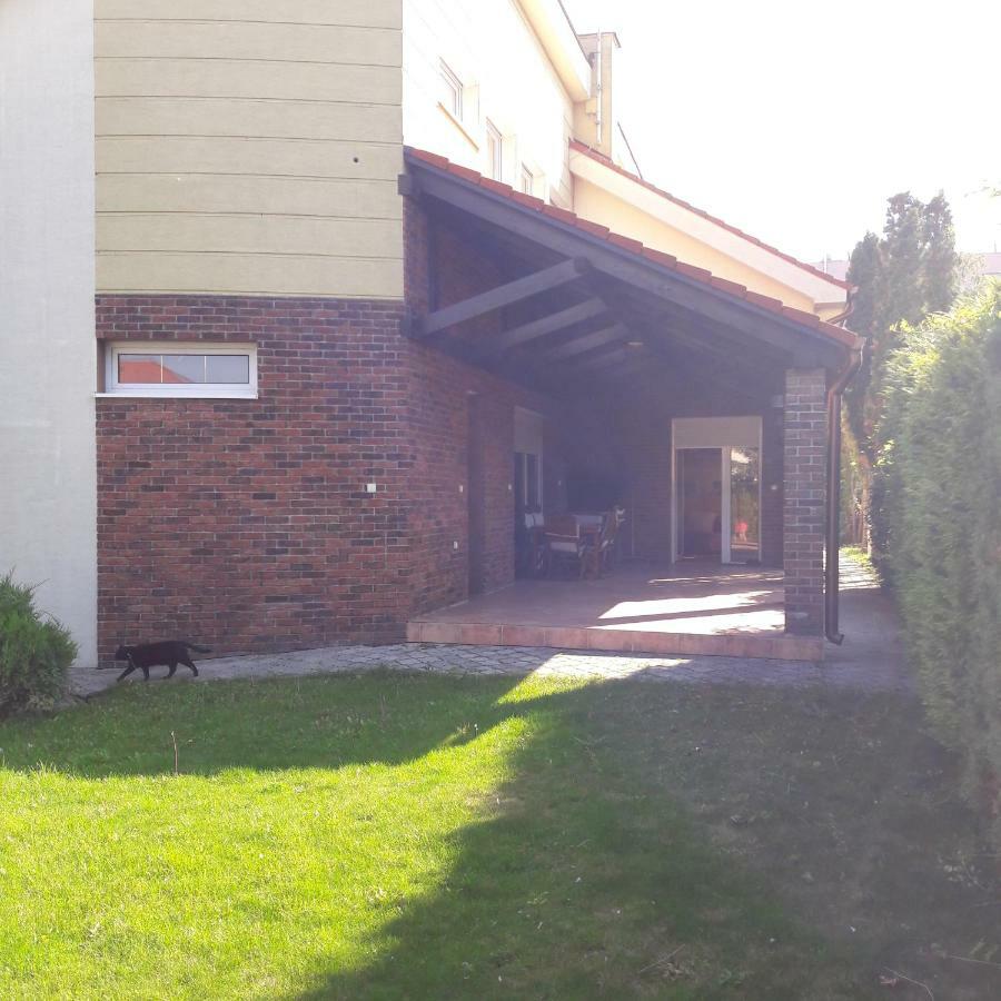 Villa Kysucka Senec Esterno foto