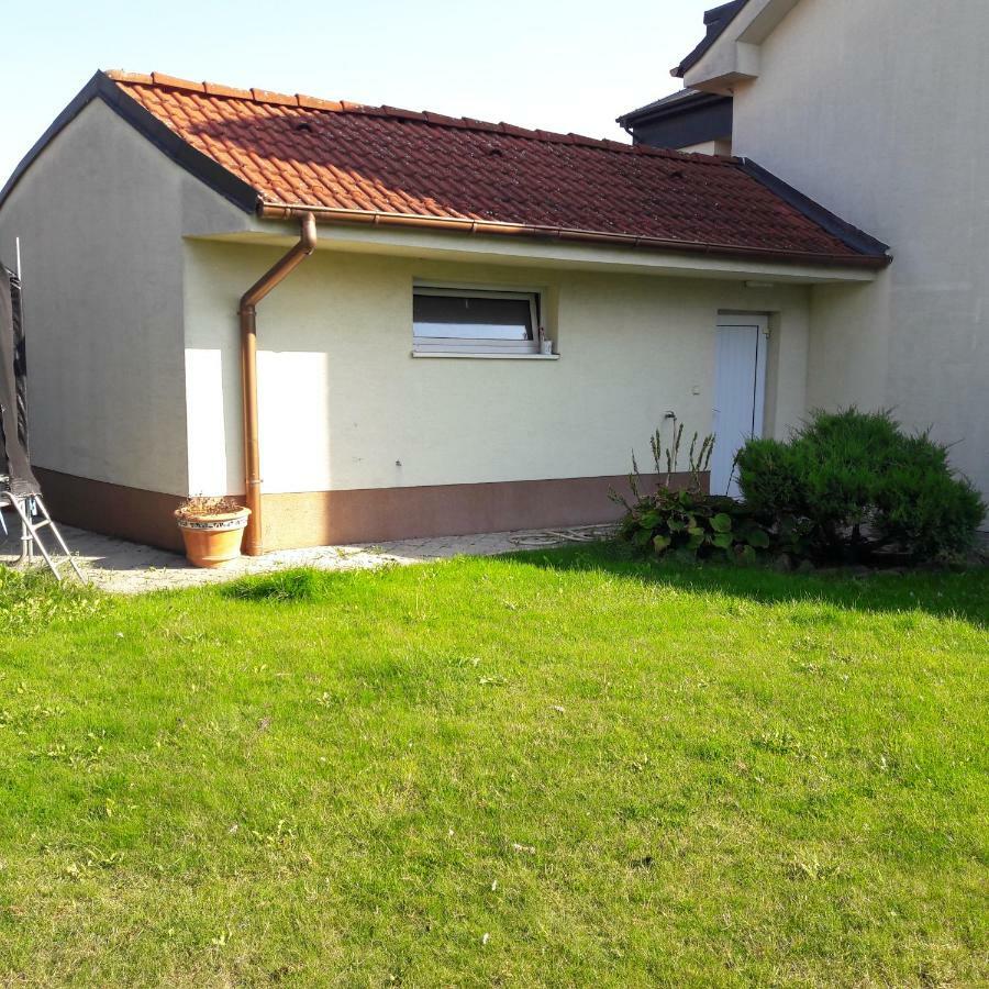 Villa Kysucka Senec Esterno foto